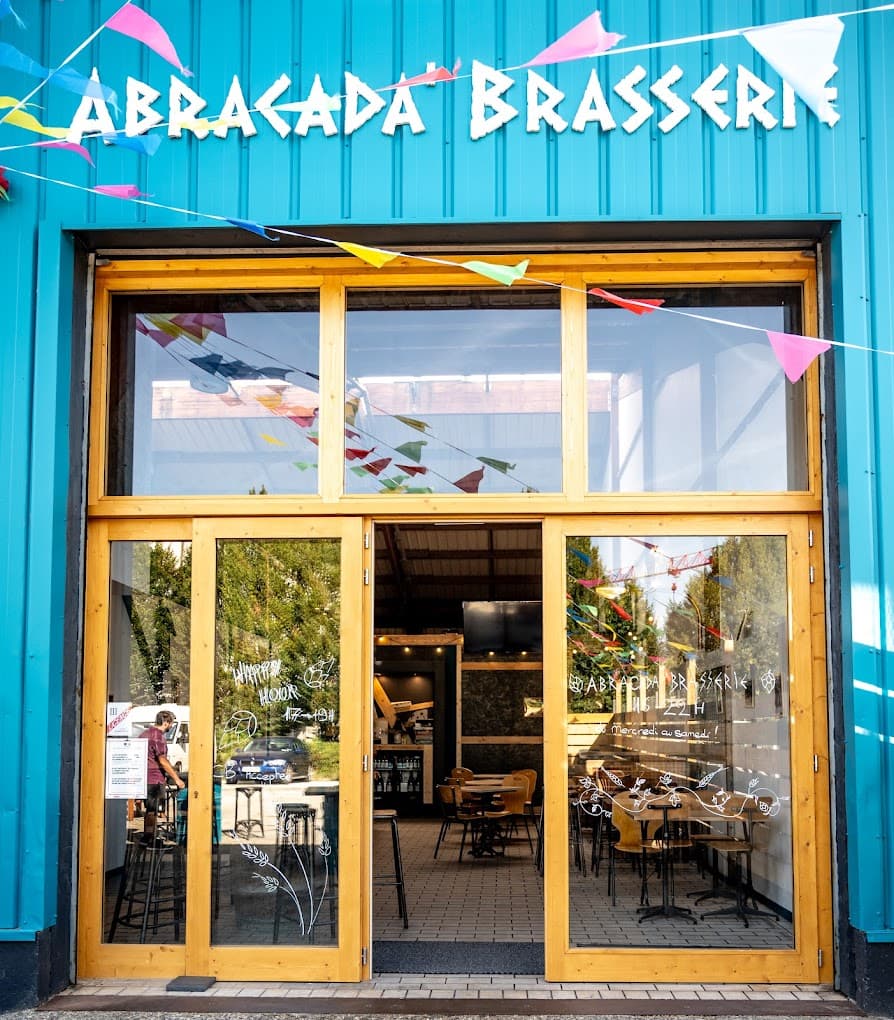 breweries/230c9df6-945d-4fc0-9f31-515185d6e8f2/abracada-brasserie-DrDxzvfgTapOANjk4lbx3jmXdUXNMG.jpg